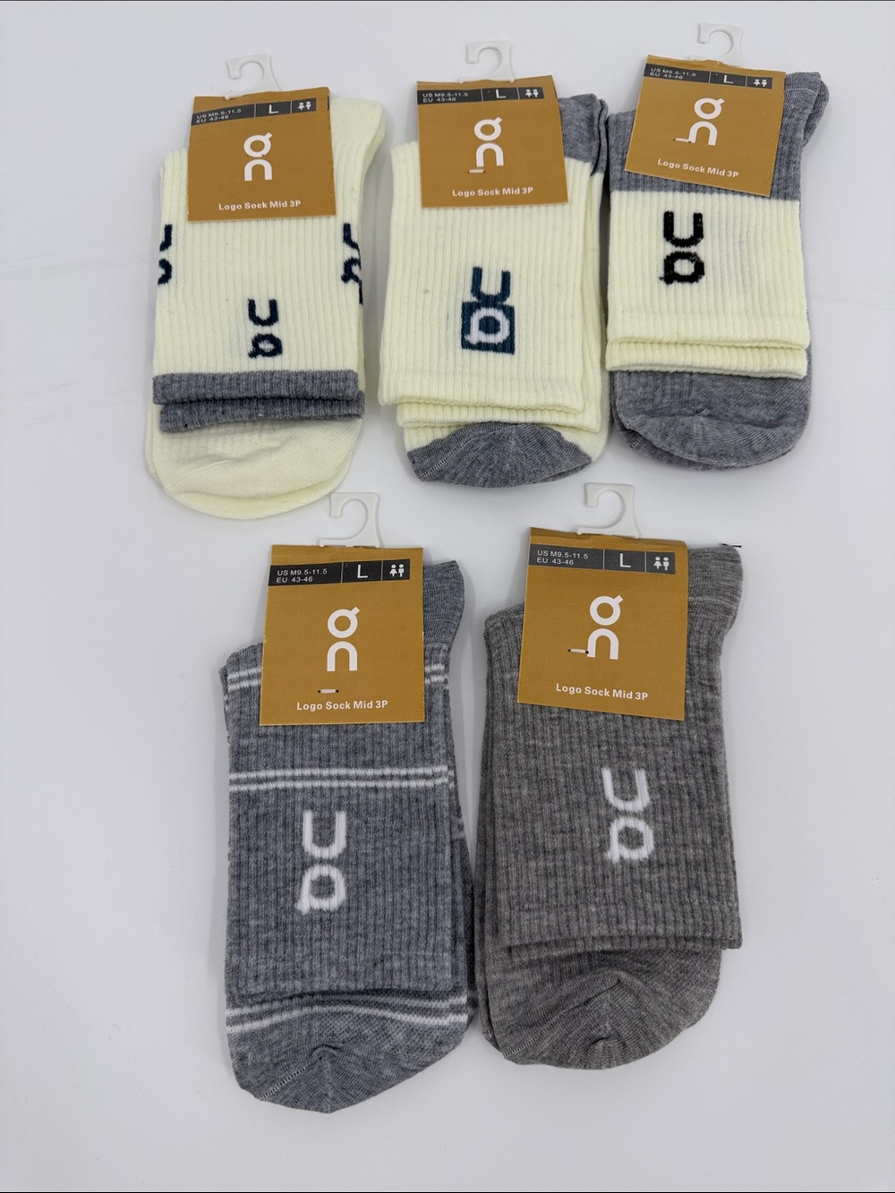 On Running Athletic Crew Socks in Cream & Gray 5 Pairs